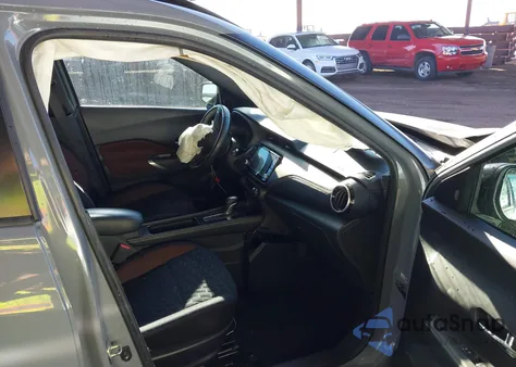 2021 Nissan Kicks Sr Xtronic Cvt from USA, damaged, VIN 3N1CP5DV0ML493847